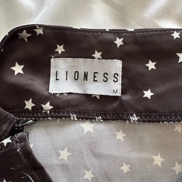 Princess Polly Lioness Silky Star Barcelona Midi Dress - Picture 4 of 4